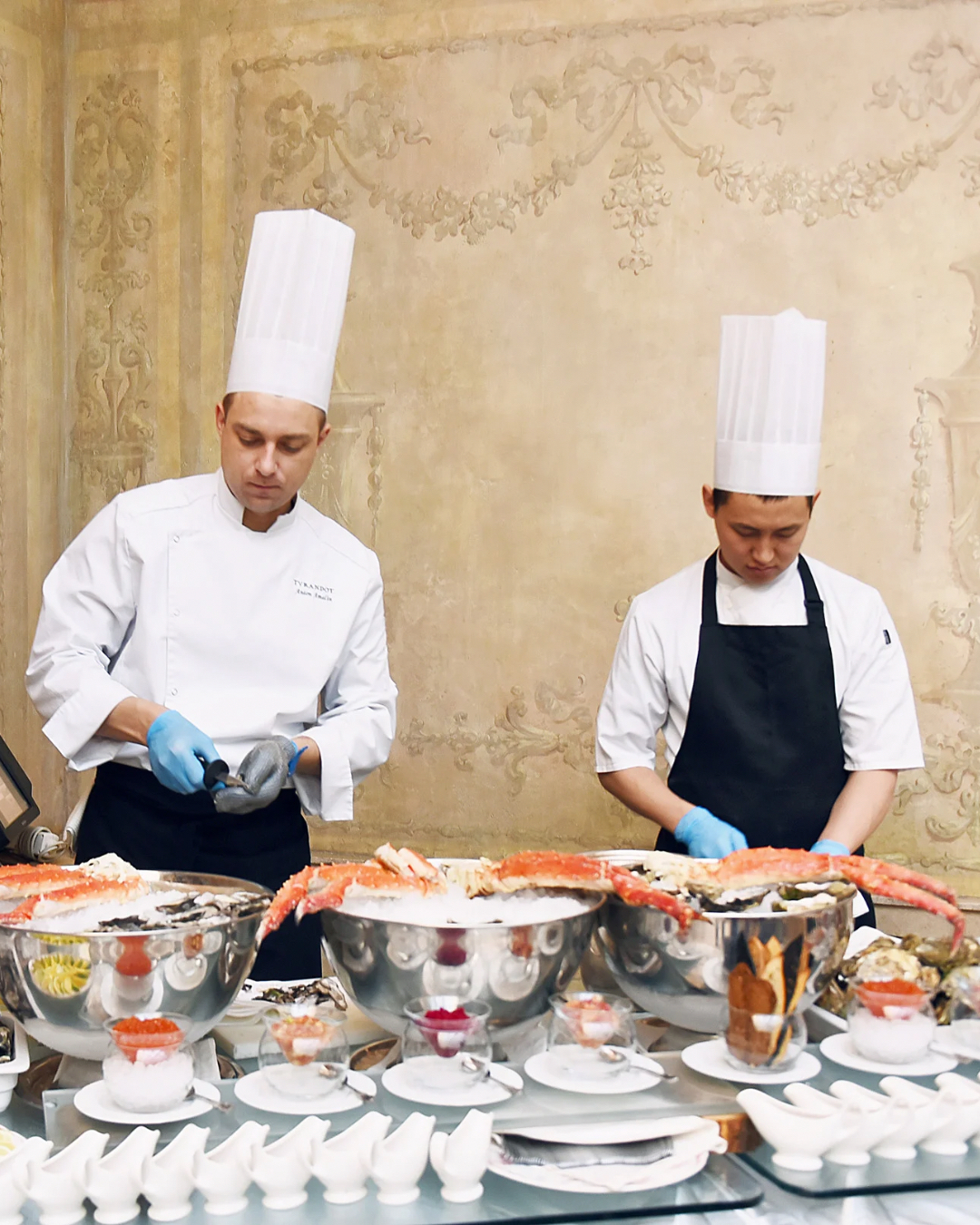 Restaurants & Food Service
